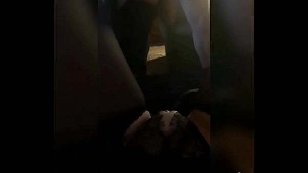 ცხელი MJM. ქმარი მეუღლის თვალწინ შეყვარებულს ურტყამს. ცოლის წიწაკა სველდება, მისი ბინძური ფანტაზიები უბრალოდ გონებას აბნევს