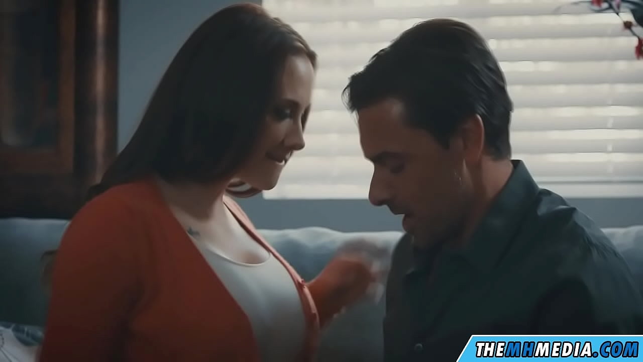 რომანტიკული სექსი კარგ მკერდთან დედასთან